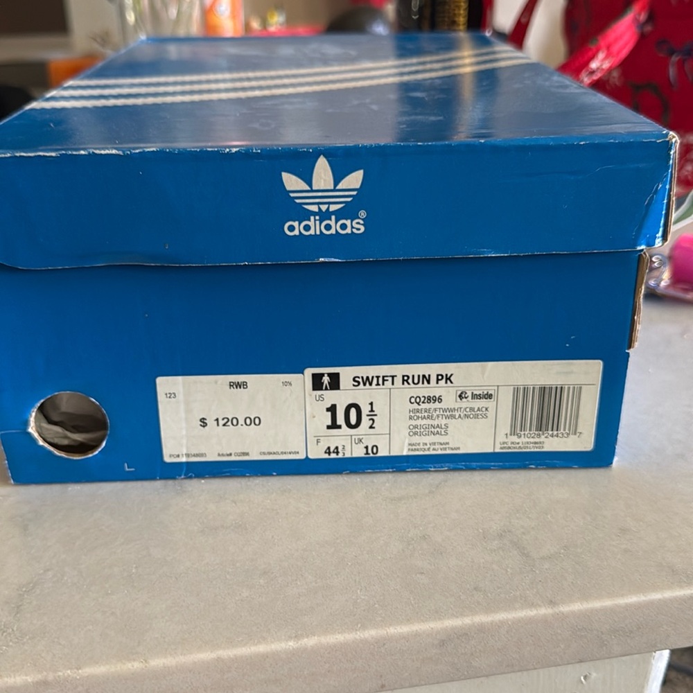 Adidas Swift Run - Picture 2 of 6